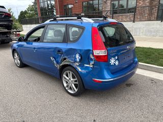 2011 Hyundai Elantra Touring SE - Exterior Rear Left Corner Image